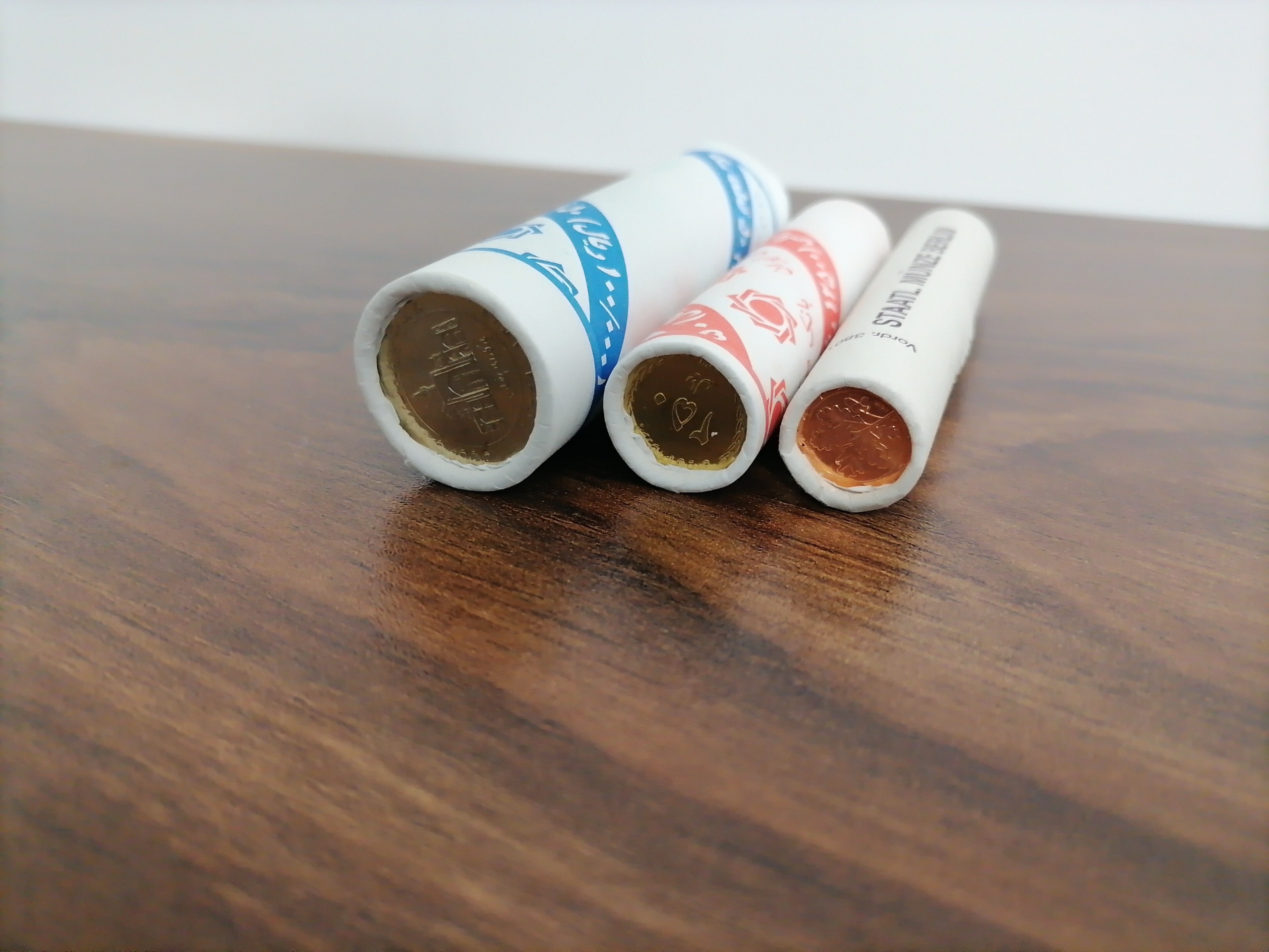 مزایده 3 رول سکه 1 سنتی یورو 25 و 200 تومانی