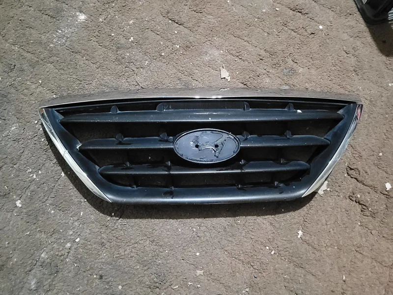 جلوپنجره فابریک هیوندای آوانته کد 811