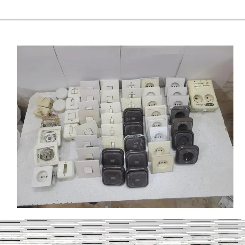 4 عدد پریز قهوه ای 8351