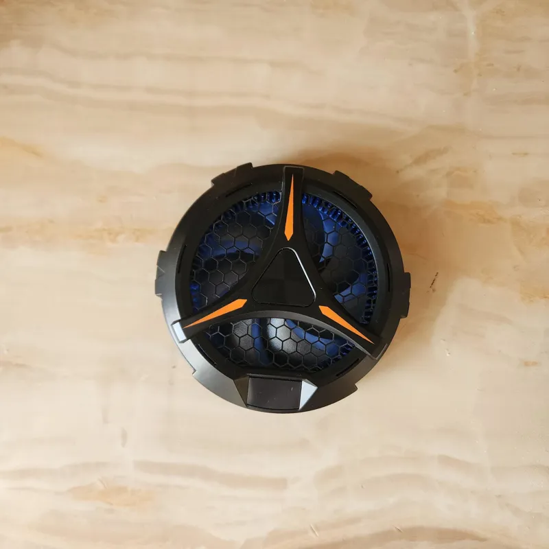 رادیاتور خنک کننده موبایل و کنسول