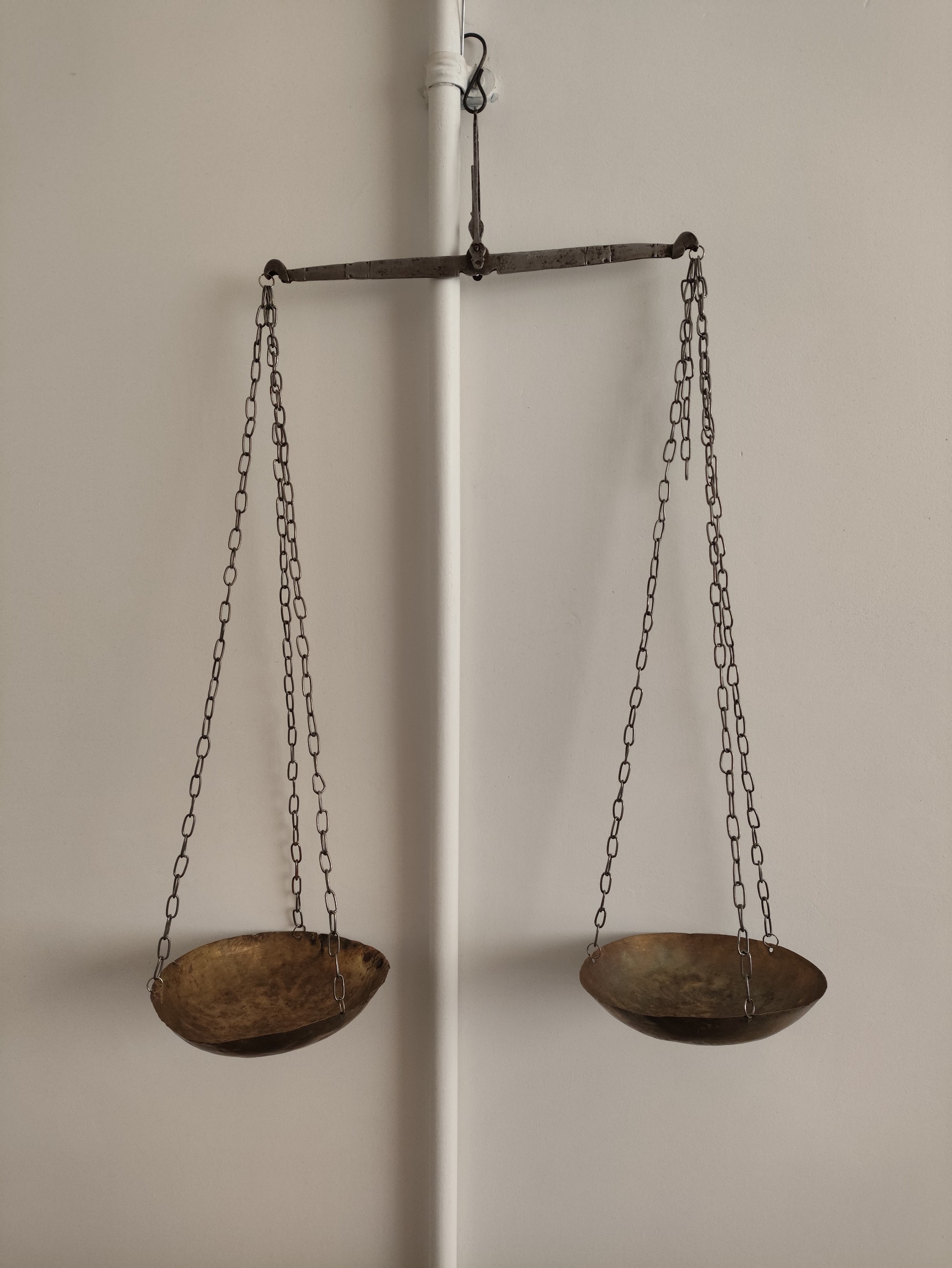 ترازوی قاجاری عطاری (کامل دست ساز)