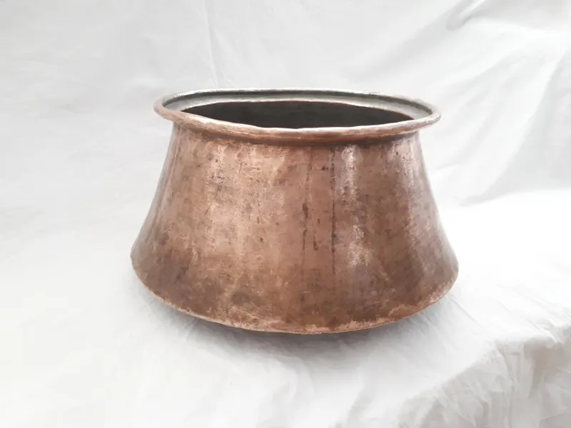 دیگ مسی گلابگیری