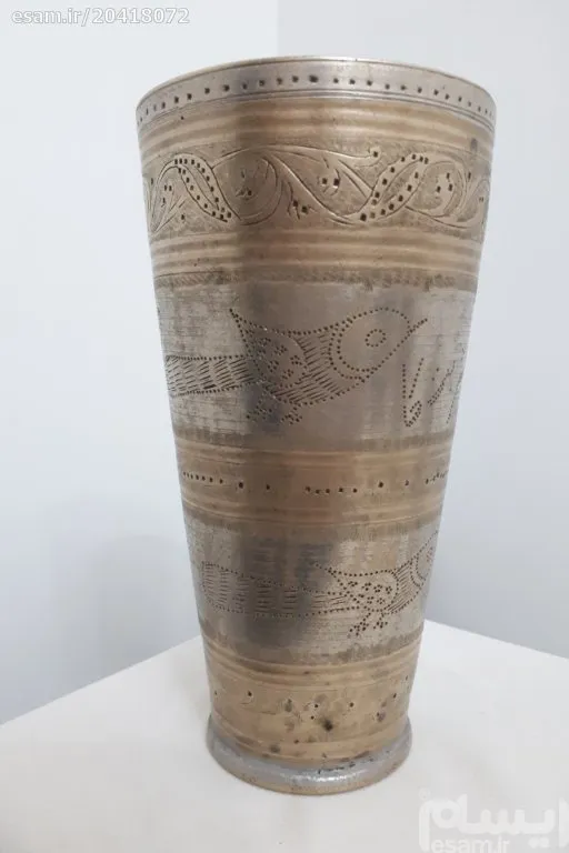 لیوان بزرگ برنجی