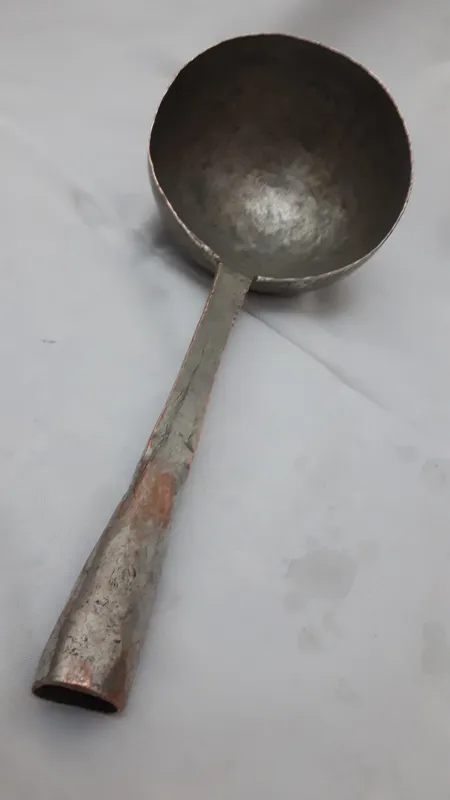 ملاقه بزرگ مسی