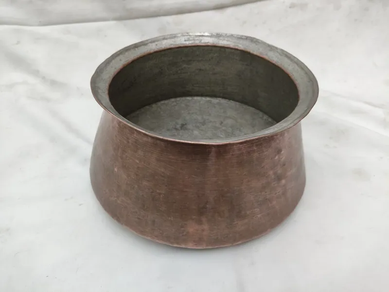 دیگچه مسی قدیمی