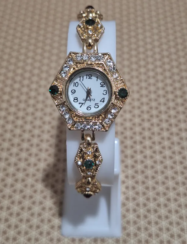 ساعت طلایی زنانه لوفیان