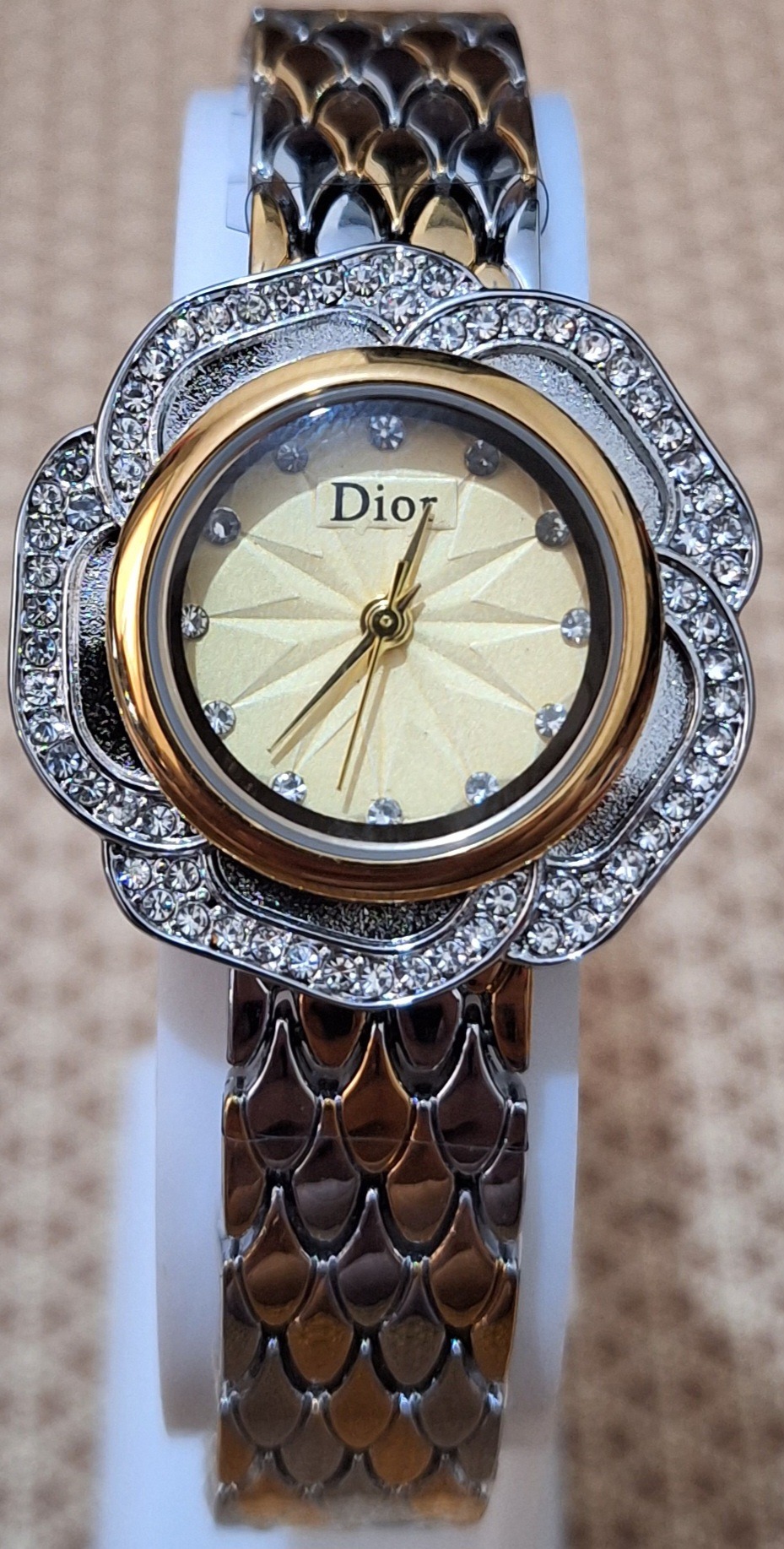 ساعت مچی زنانه دیور