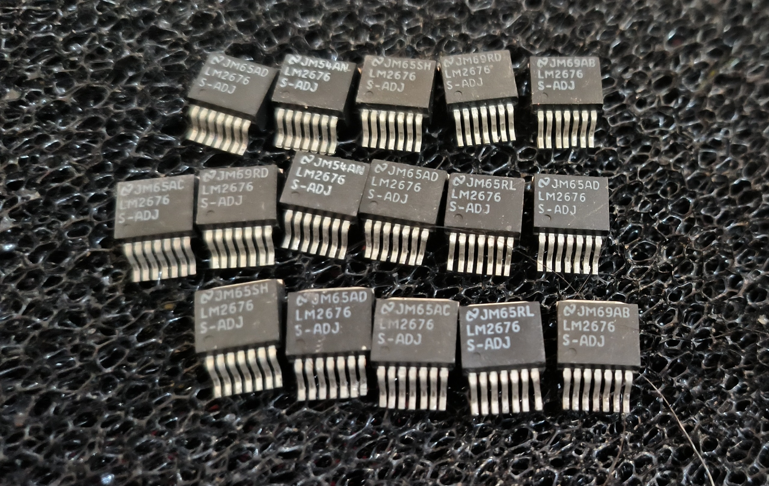آیسی رگولاتور متغییر اورجینال lm2676 s-adj  نشنال