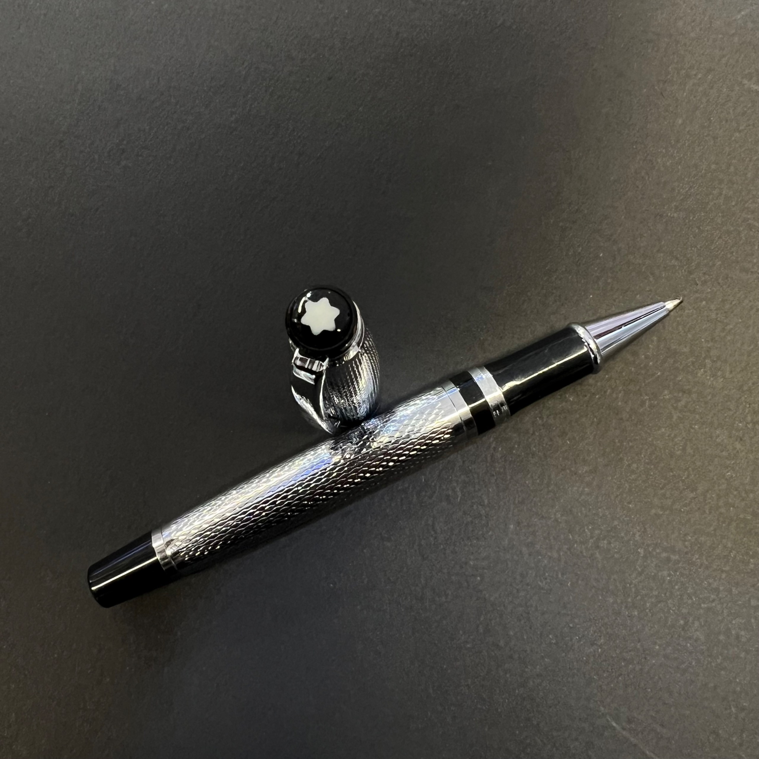 خودکار روان فلزی طرح مونبلان MONTBLANC