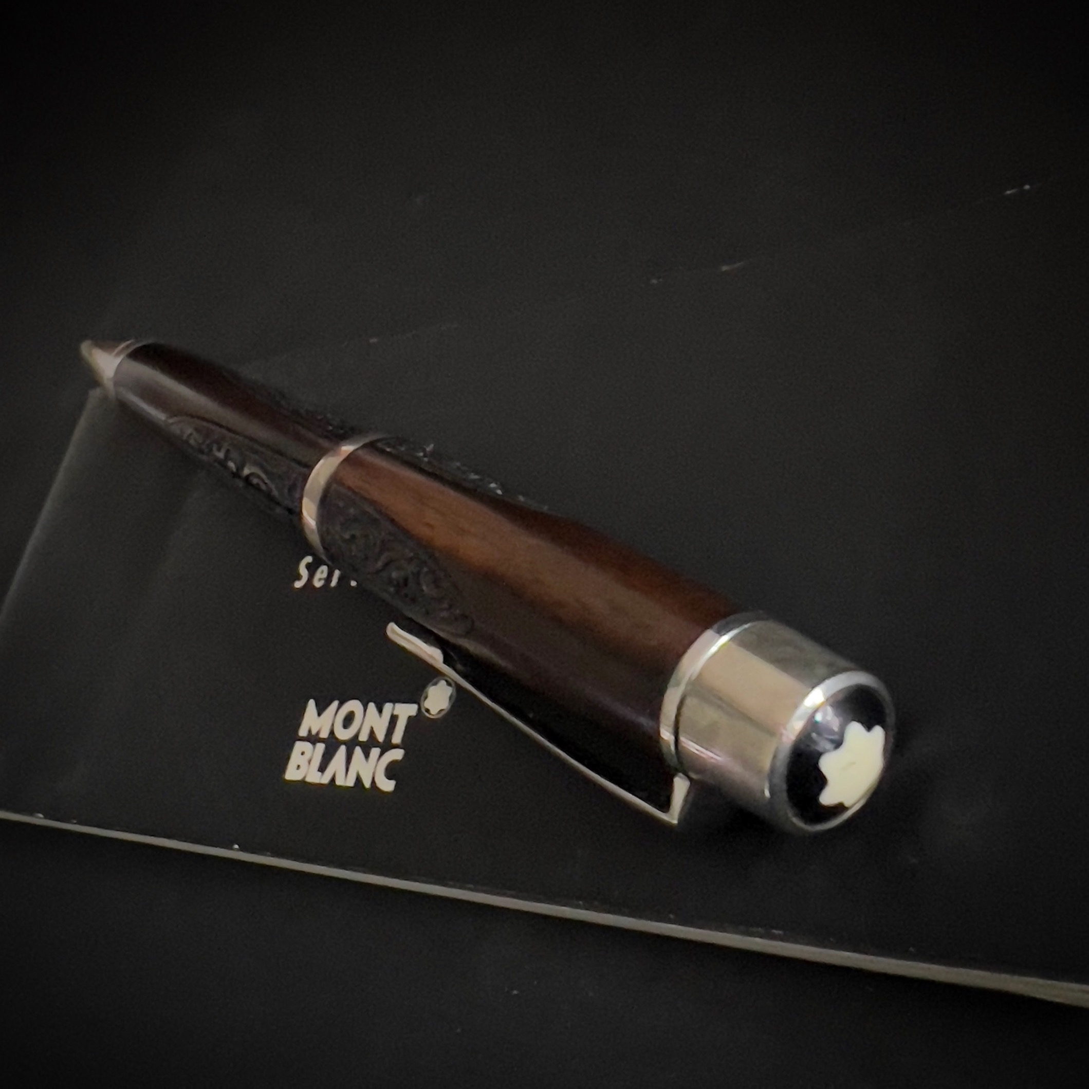 Montblanc خودکار بدنه چوب طبیعی طرح مونبلان