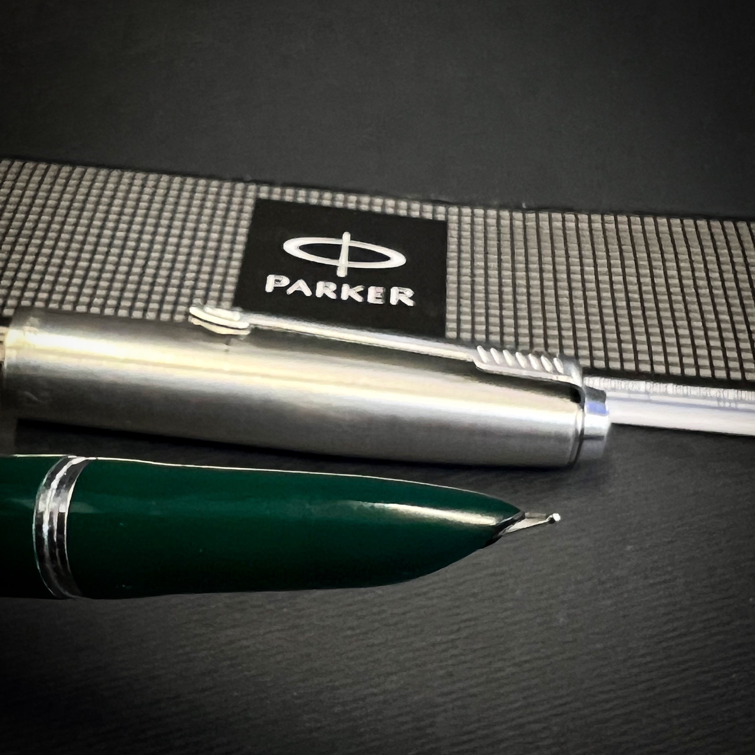 PARKER 21 خودنویس معروف و کلکسیونی پارکر آمریکا