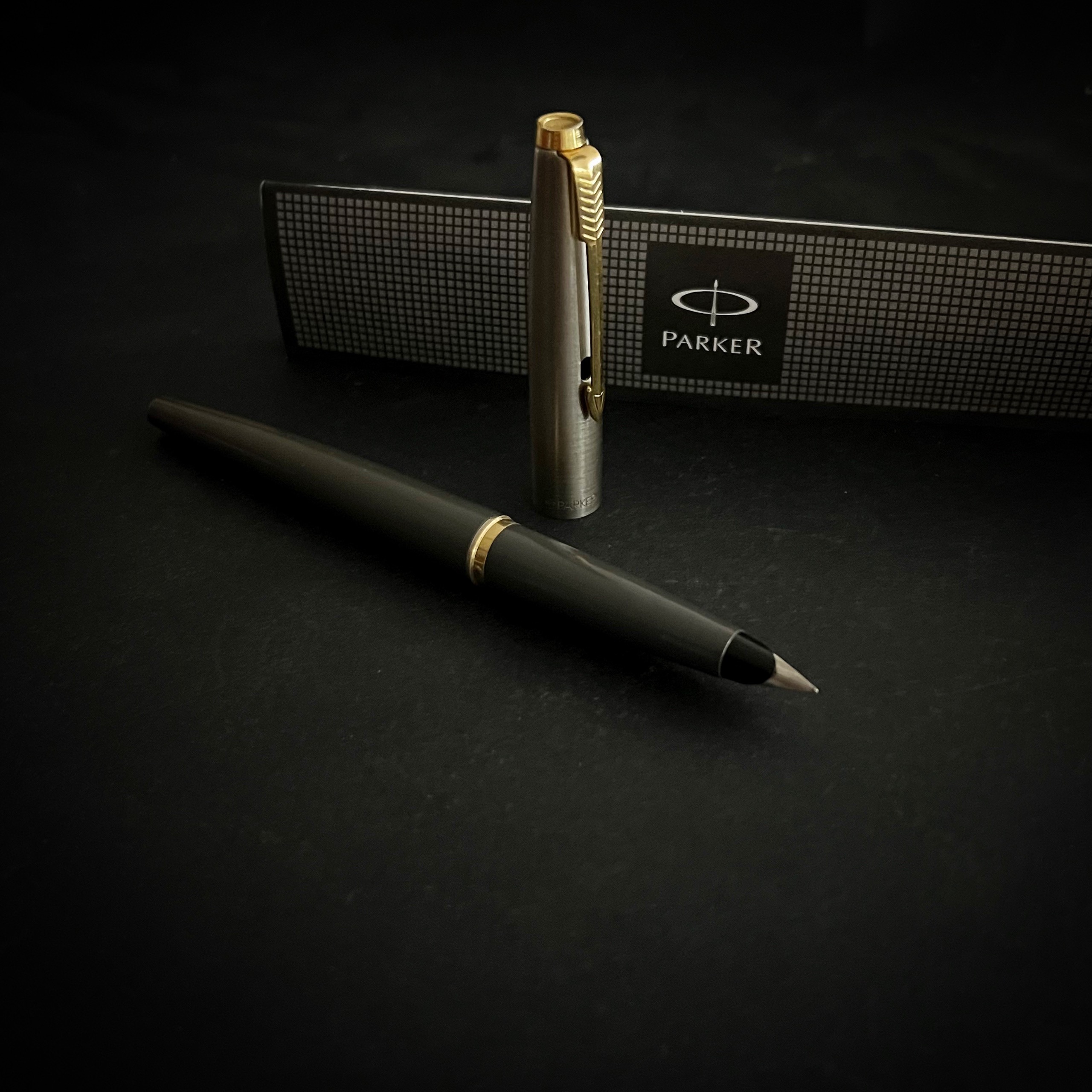 Parker 45 خودنویس پارکر معروف و قدیمی انگلستان
