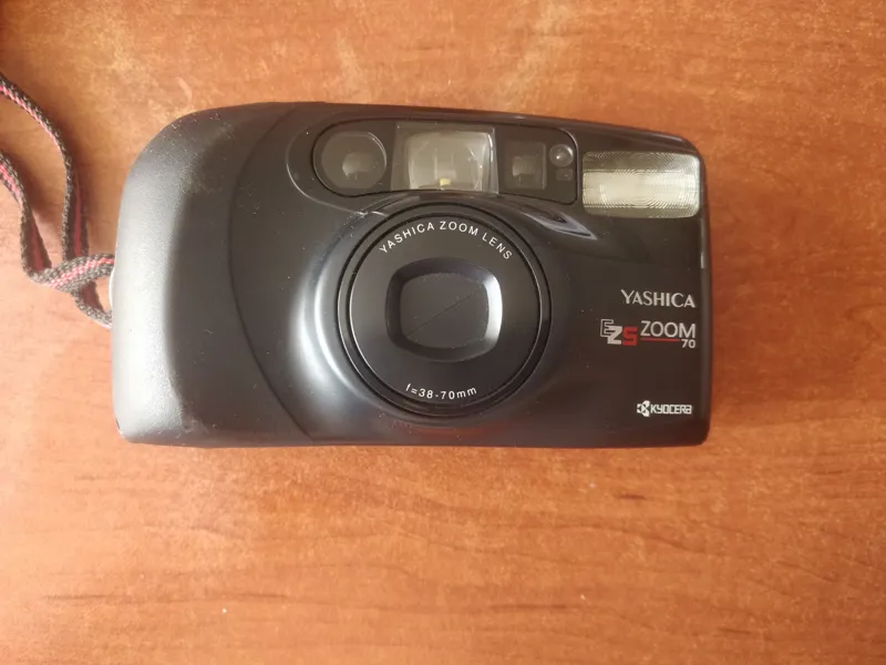 دوربین عکاسی اصل ژاپن لنز فوکوس یاشیکا