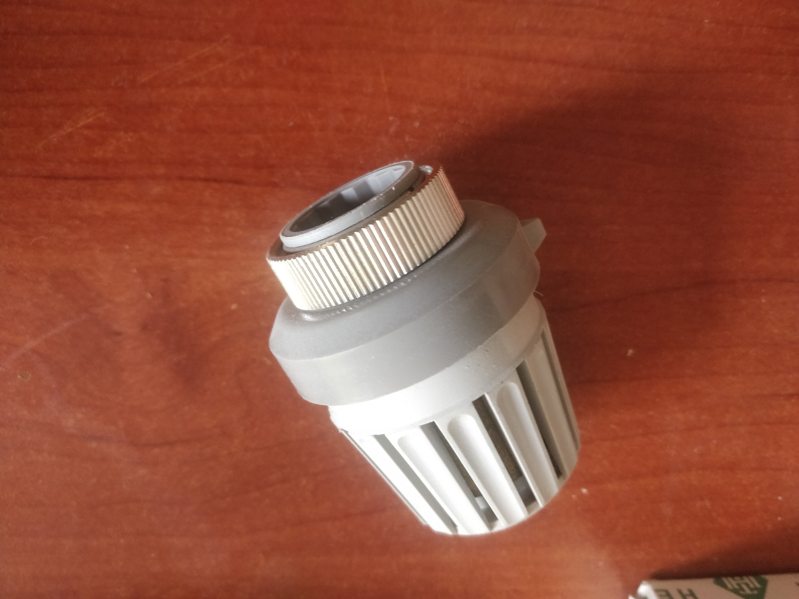 شیر شوفاژ رادیاتور ترموستات دار پکیج