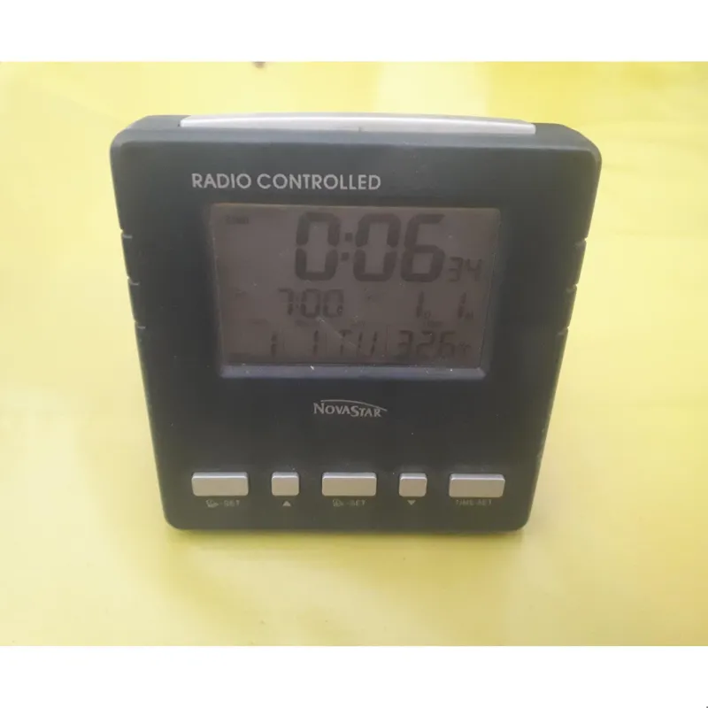 ساعت زنگ دار دیجیتال کنترل رادیوی 98.1039