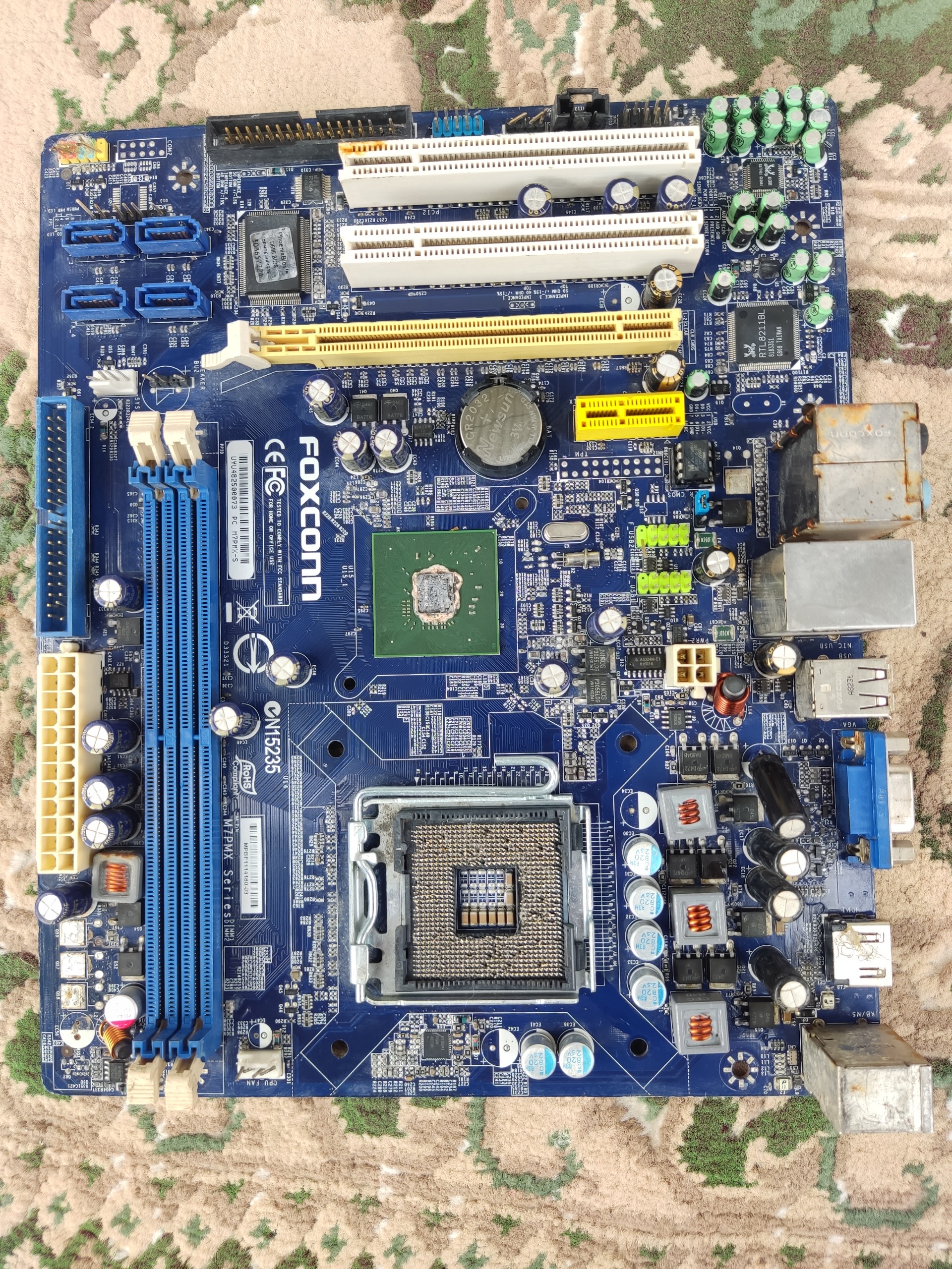دو عدد مادربرد ddr2