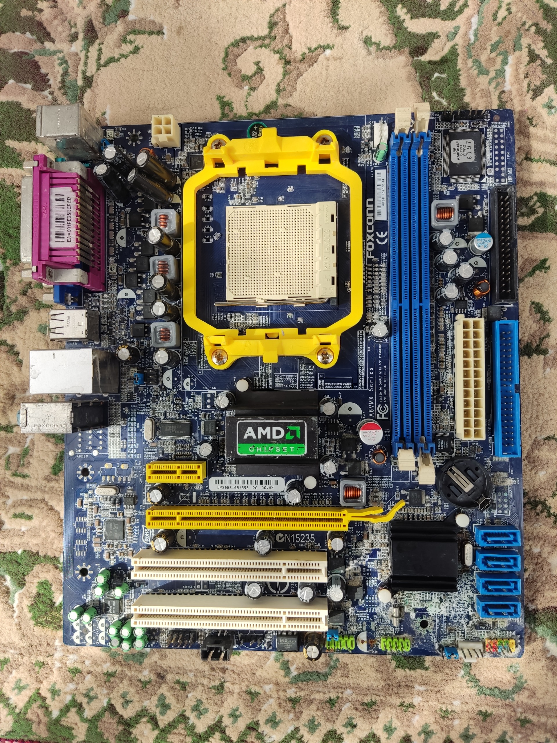 دو عدد مادربرد ddr3وddr2