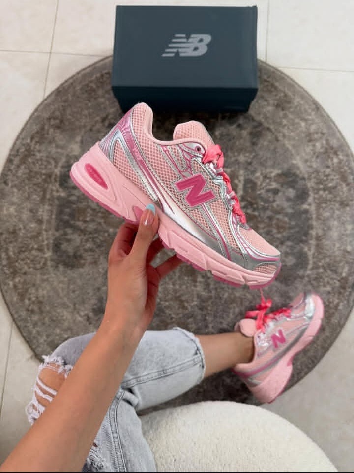 2001 کتونی نیوبالانس زنانه مدل newbalance 740