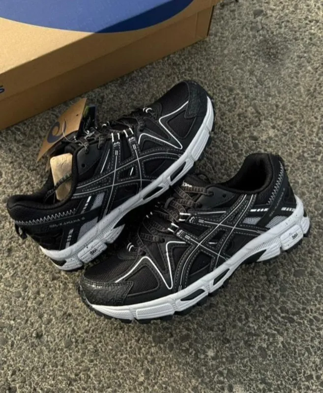 2104کفش کتونی اسیکس asics