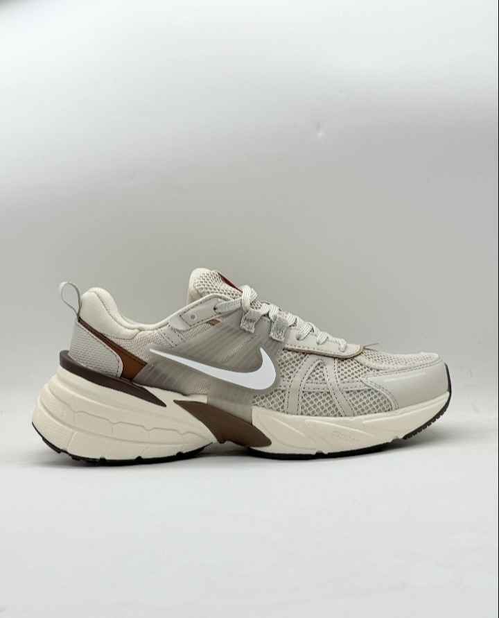 2450 کفش کتونی نایک وی تو کی Nike