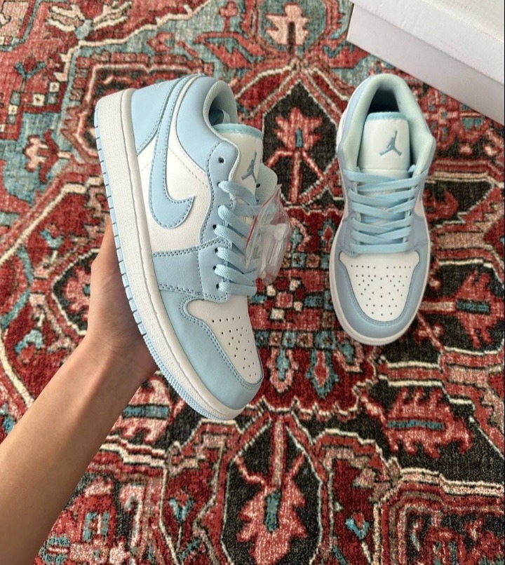 2458 کفش کتونی ورزشی جردن jordan1 low