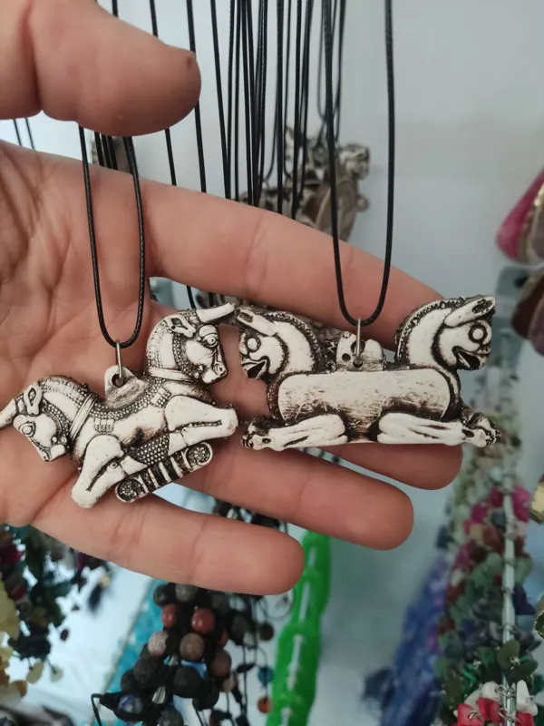 گردنبند هخامنشی جنس پلی استر