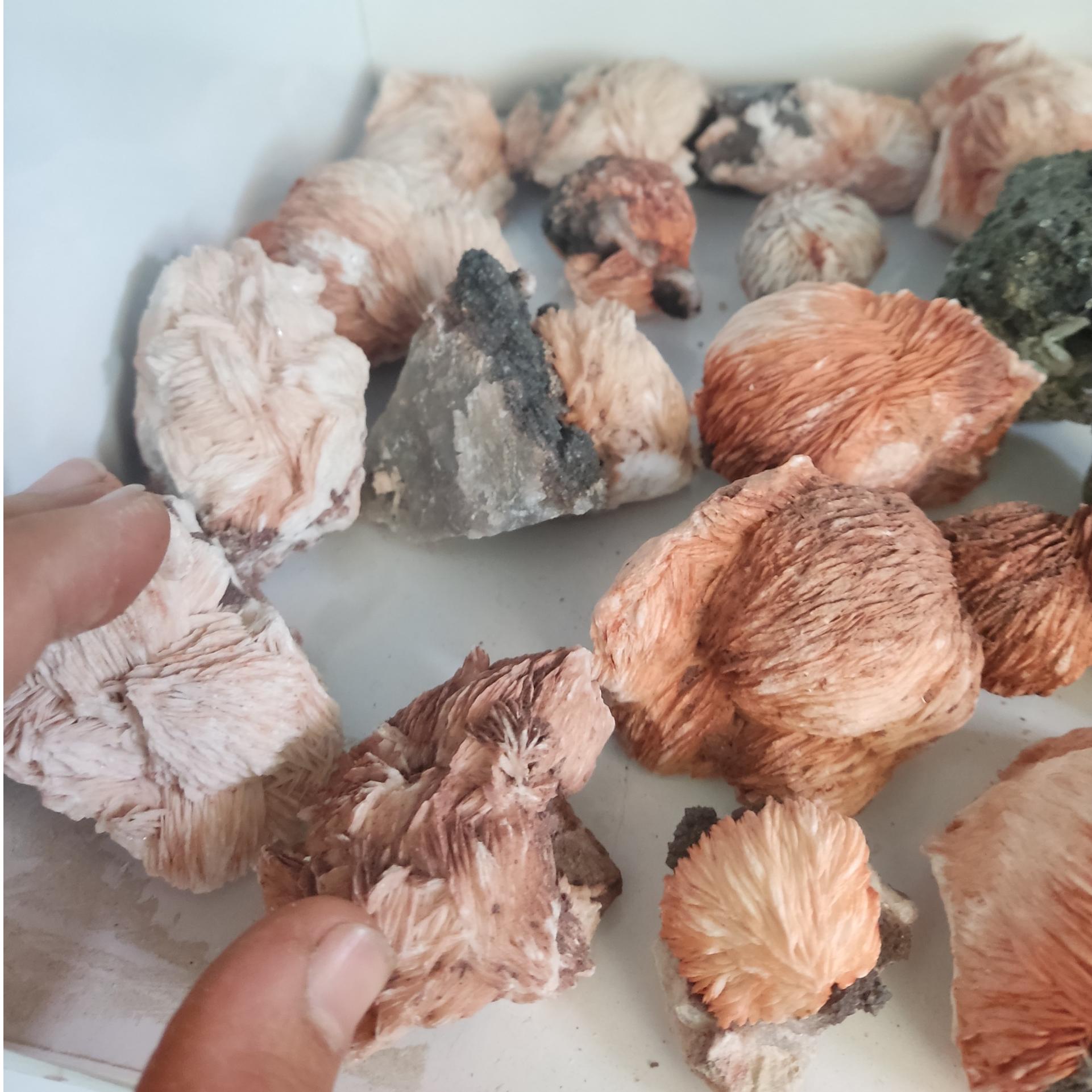 سنگ باریت طبیعی و خوشرنگ