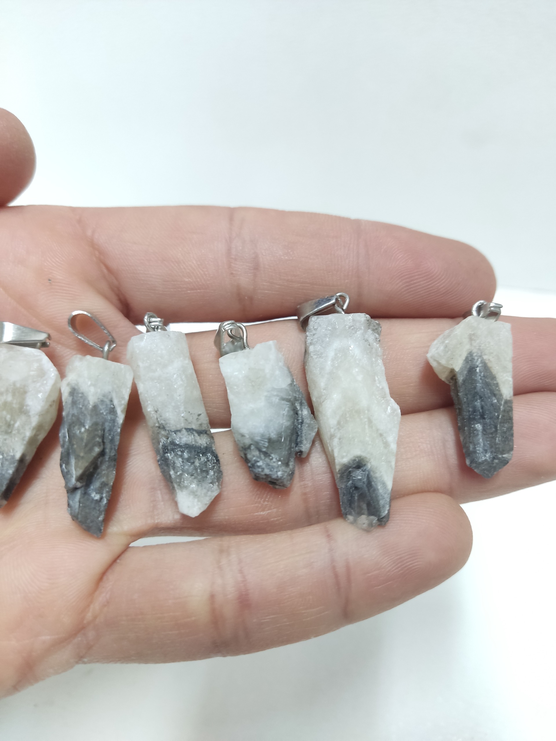 گردنبند منشور اراگونیت