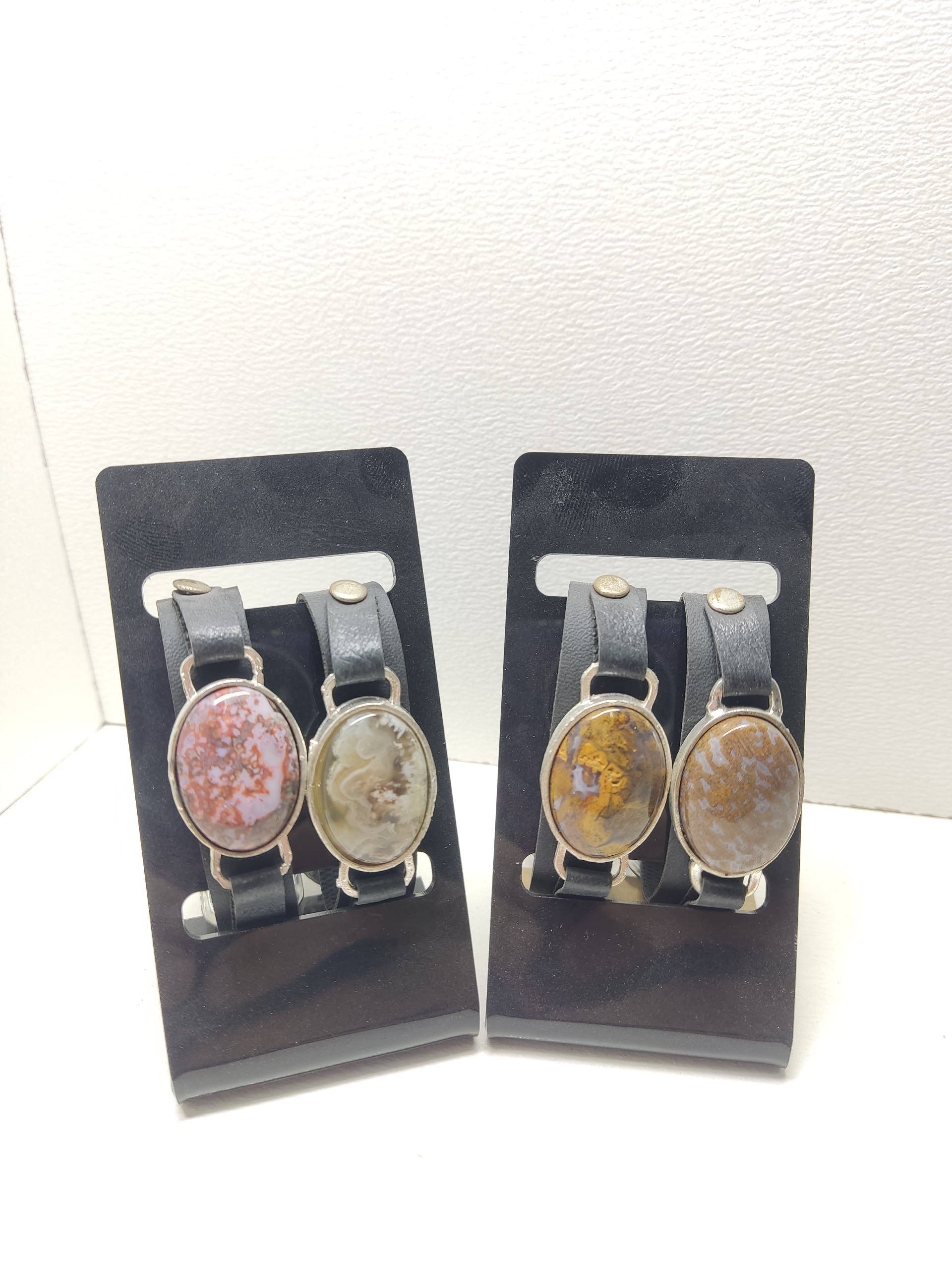 دستبند سنگی شجر