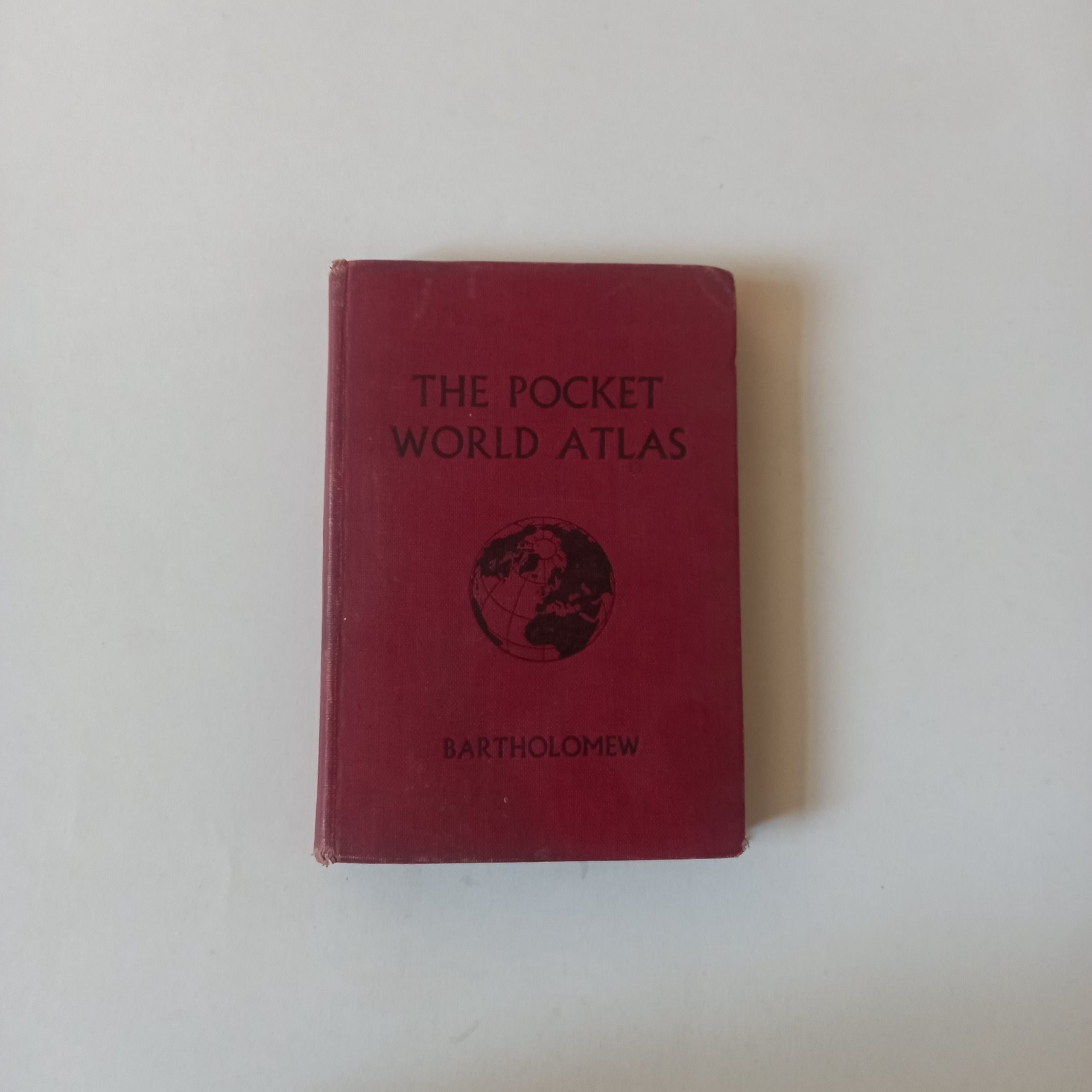 The Pocket World Atlas اطلس جیبی دنیا