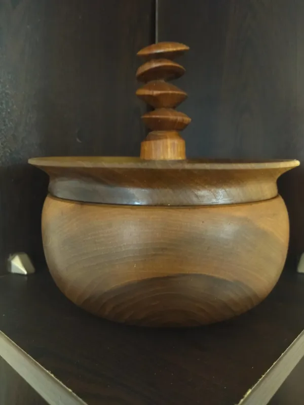 شکلات خوری چوبی