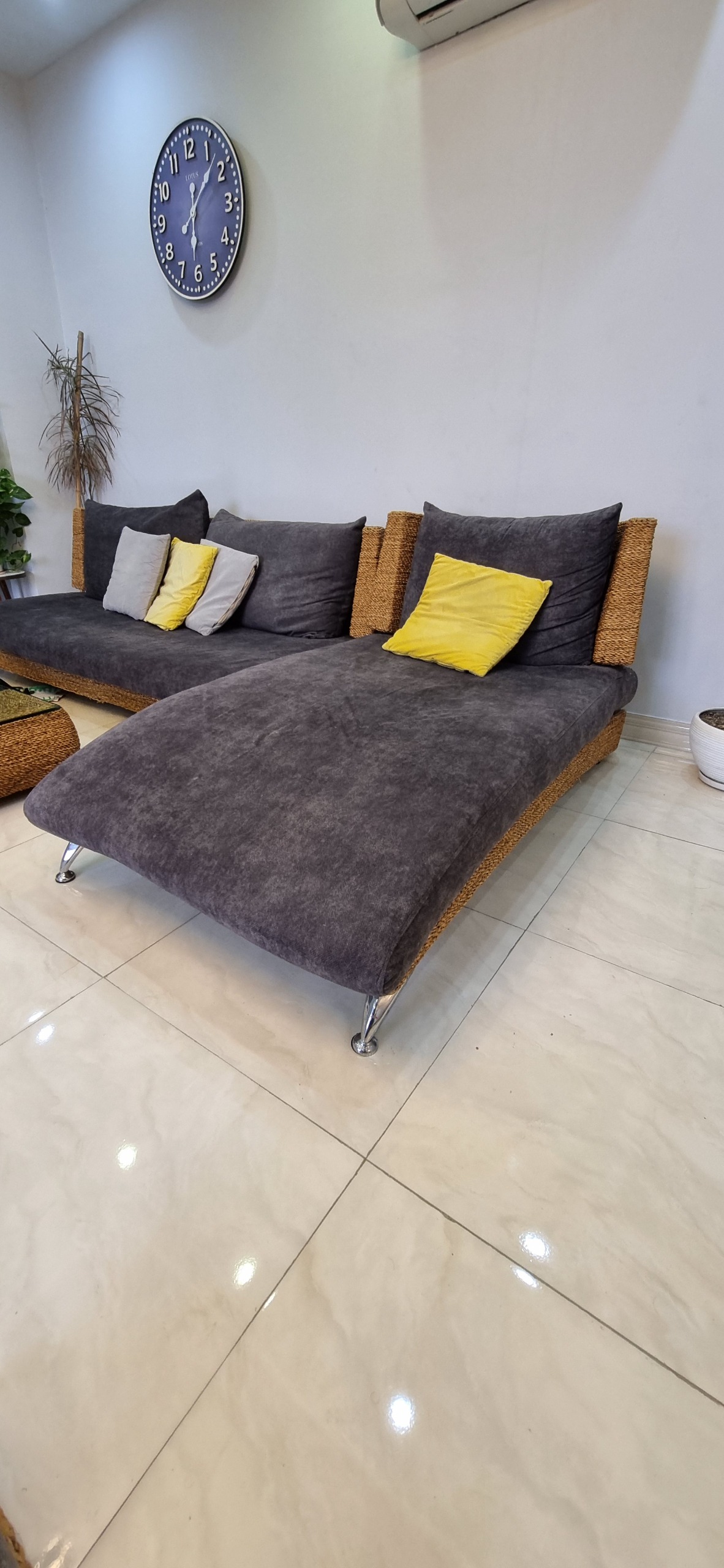 مبل کلاسک طرح فرانسوی