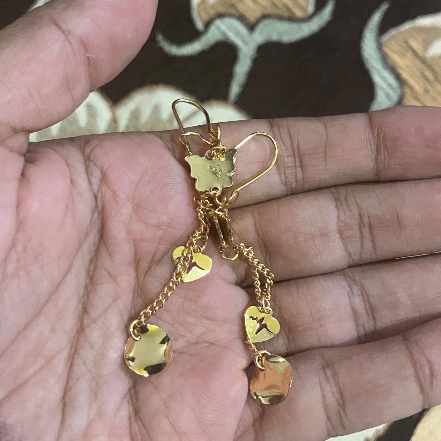 گوشواره با رنگ ثابت بسیار زیبا