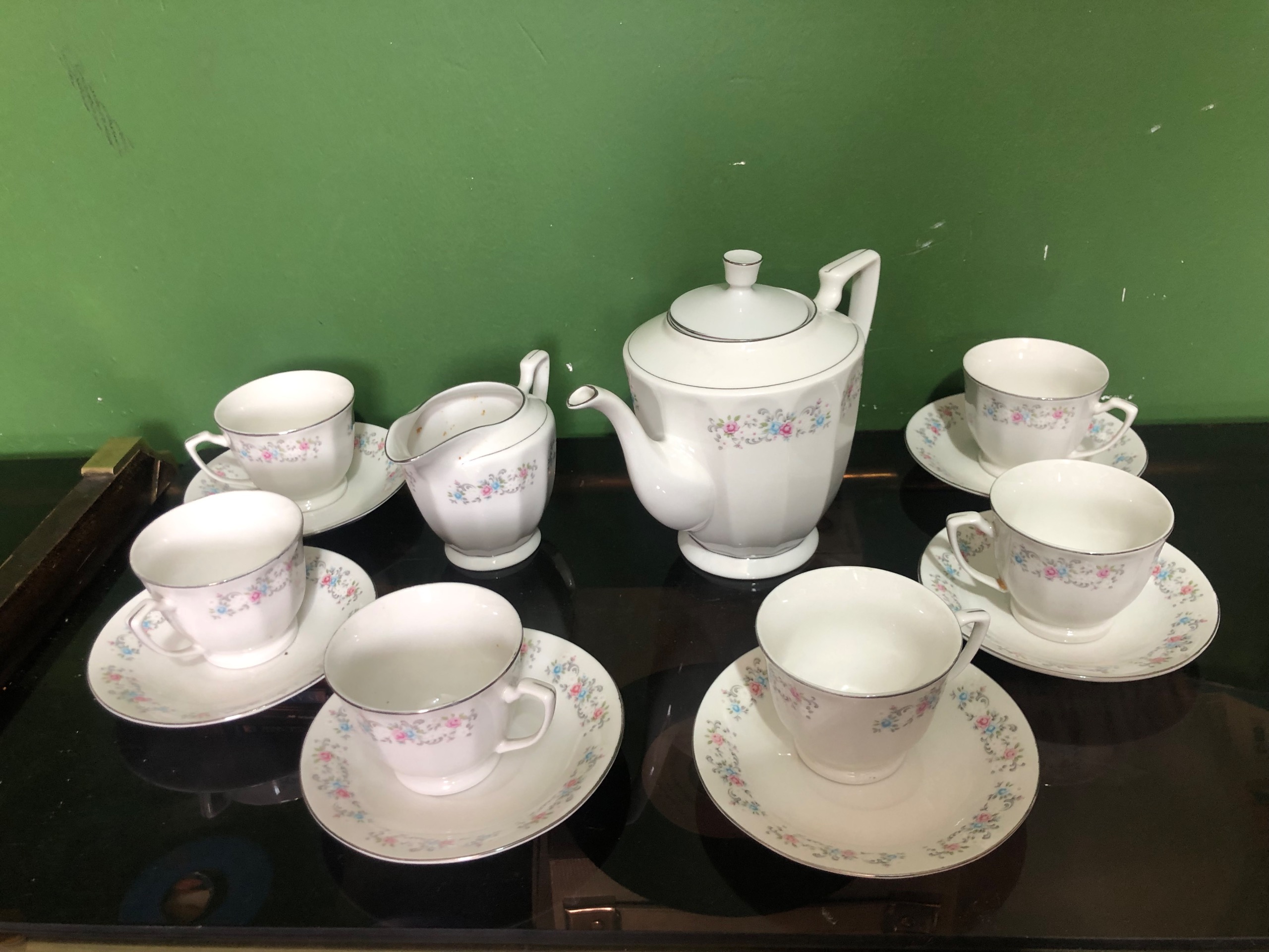 سرویس چای خوری چینی کاملا سالم