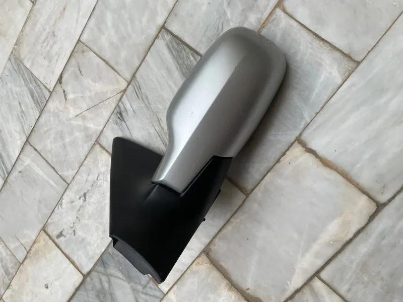 اینه بغل رنو مگان