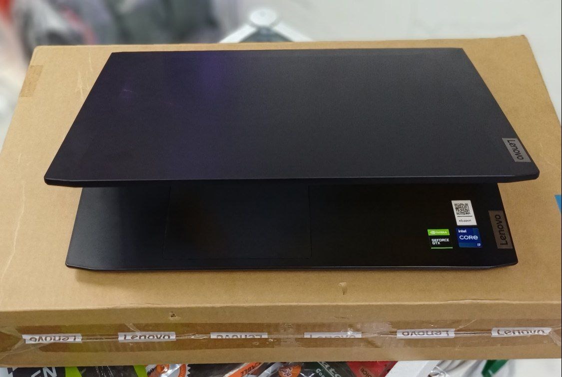 لپ تاپ دست دوم لنوو LENOVO کم کارکرد