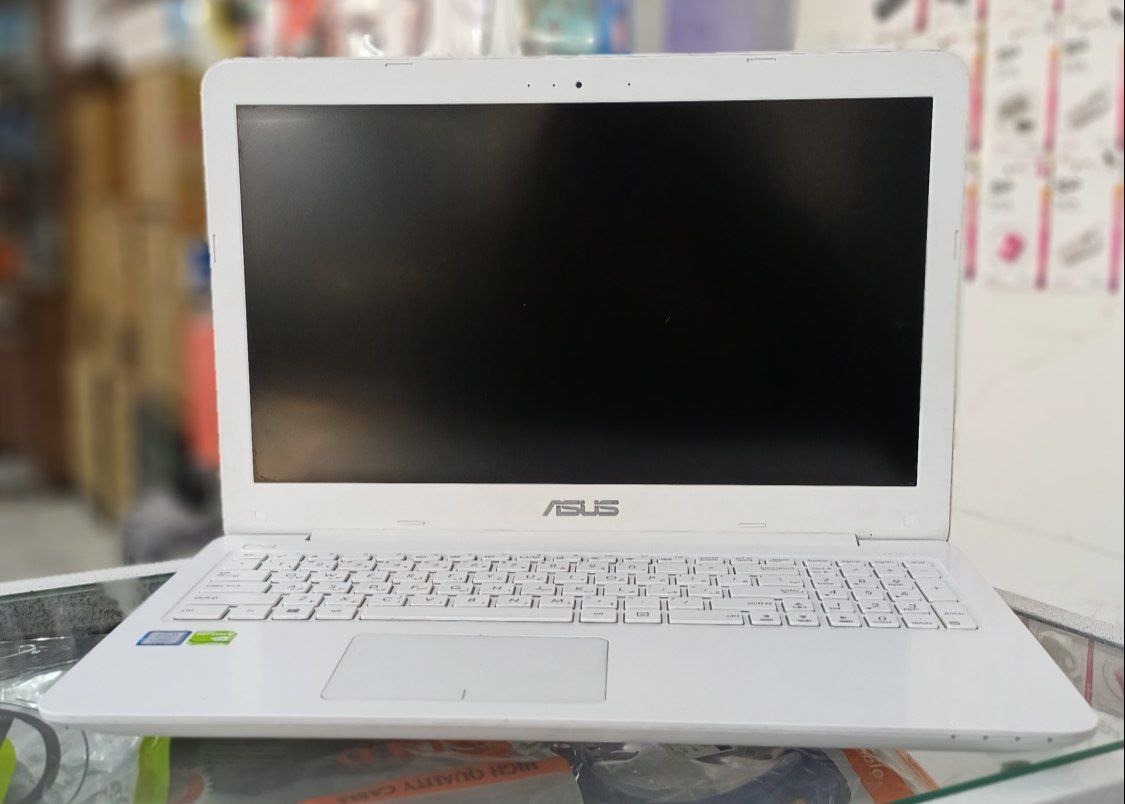 لپ تاپ دست دوم ASUS