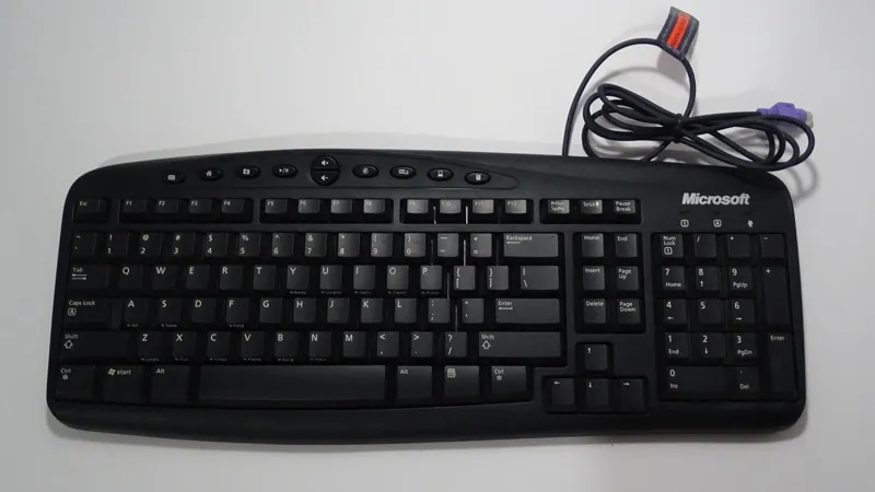 کیبورد مایکروسافت Microsoft-RT2300