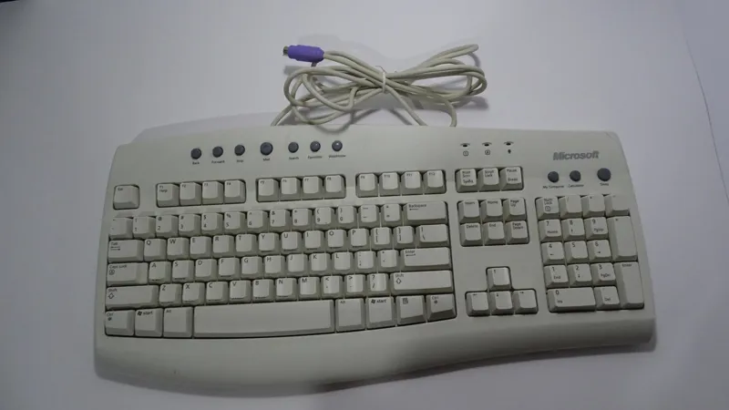 کیبورد مایکروسافت Microsoft-RT9443