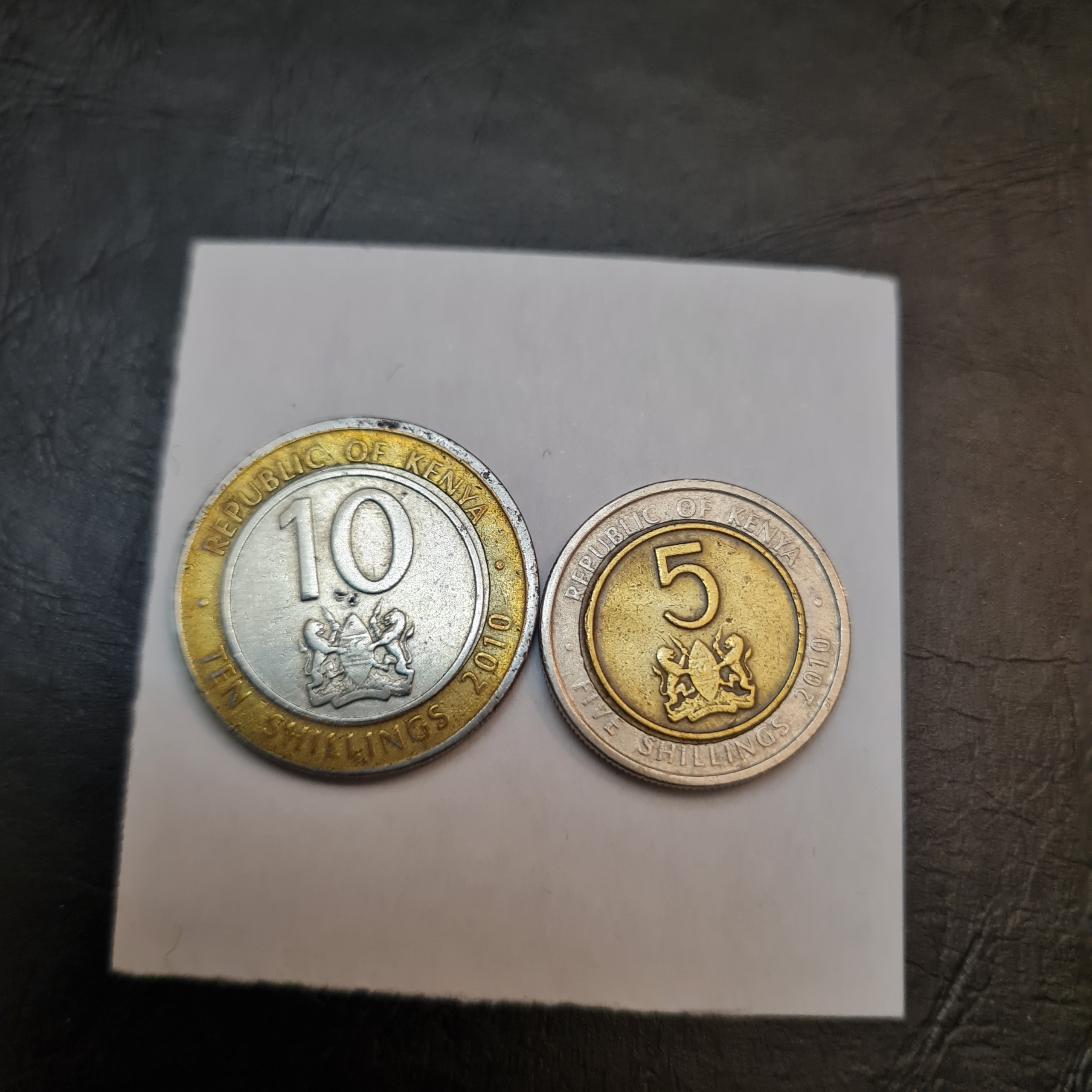 دو سکه 5 و 10 شیلینگ کنیا