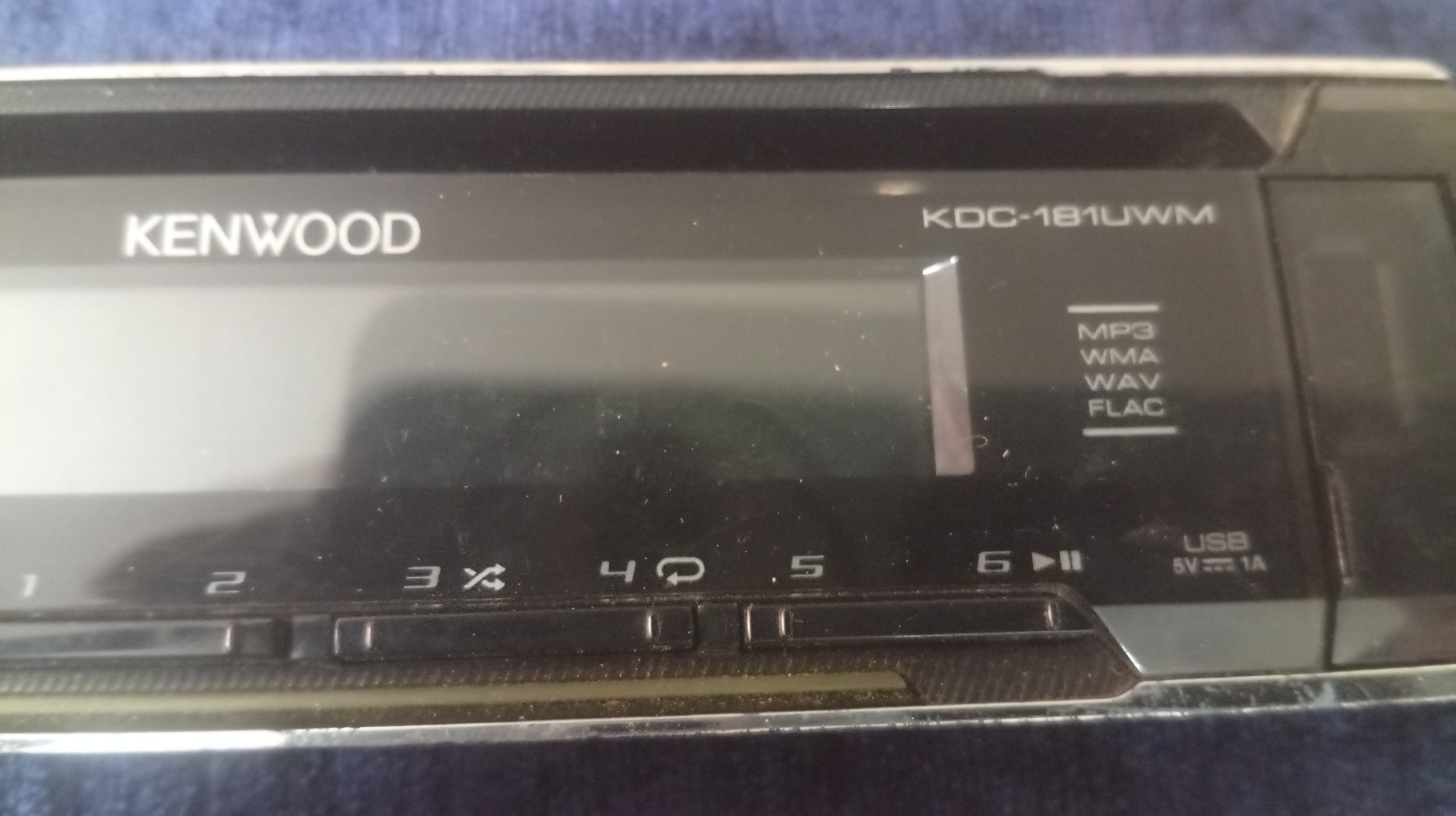 پنل کنوود مدل KDC_181UWM
