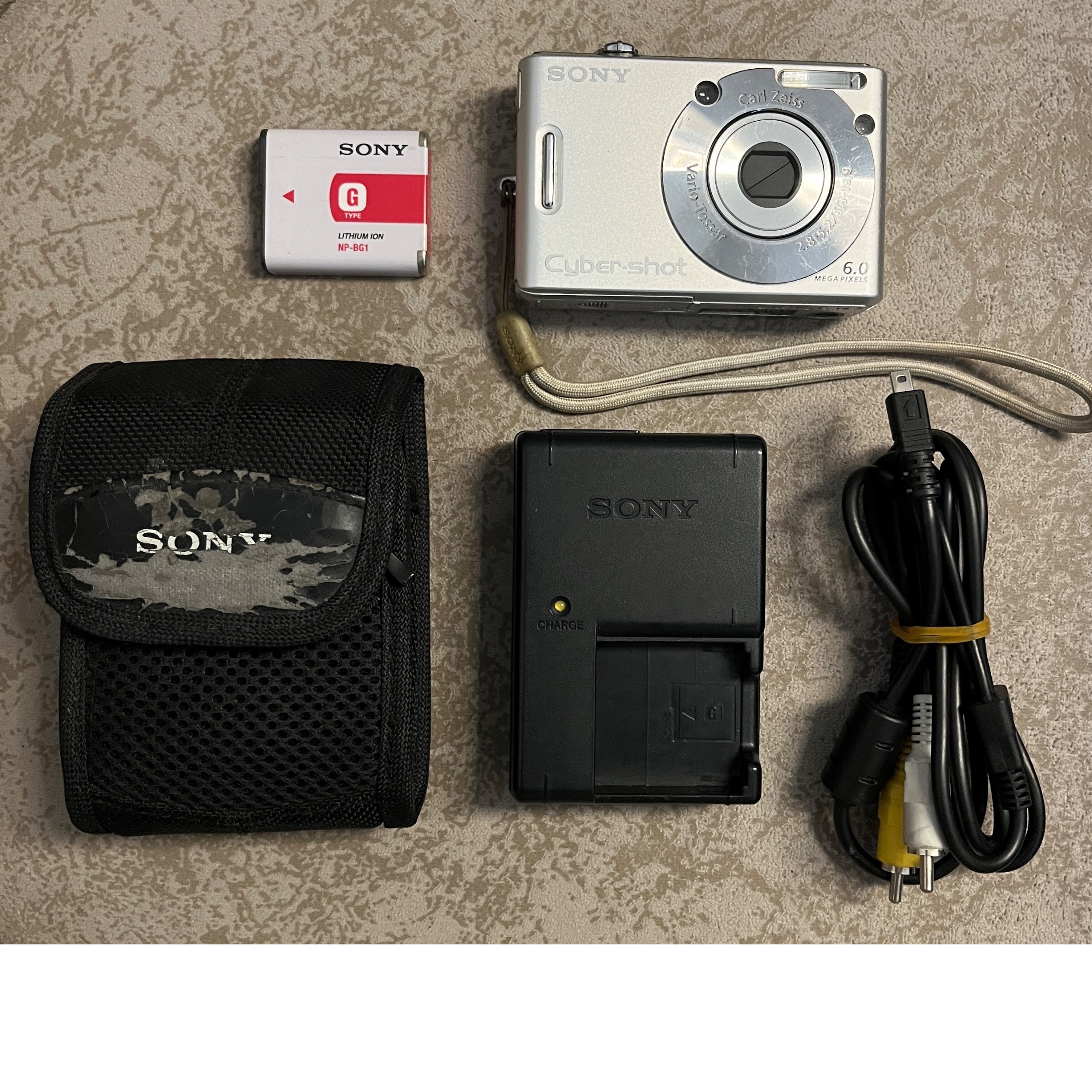 دوربین دیجیتال سونی مدل Sony Cyber Shot DSC W30