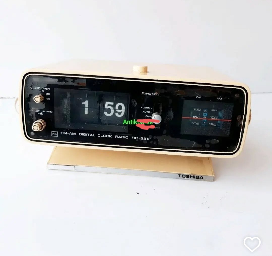 رادیو ساعت توشیبا قدیمی توضیحات