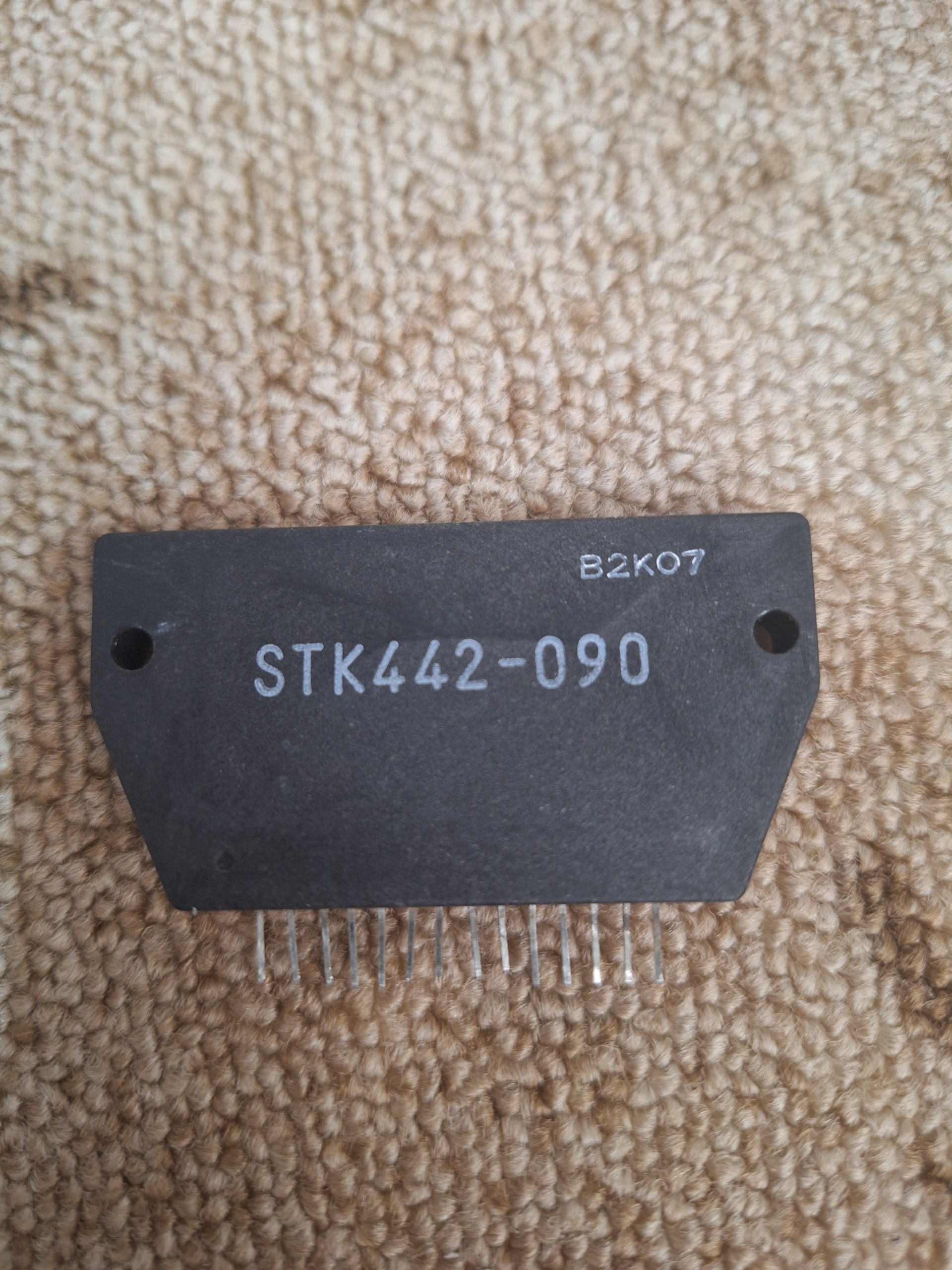 آی سی آمپلی فایر STK442-090