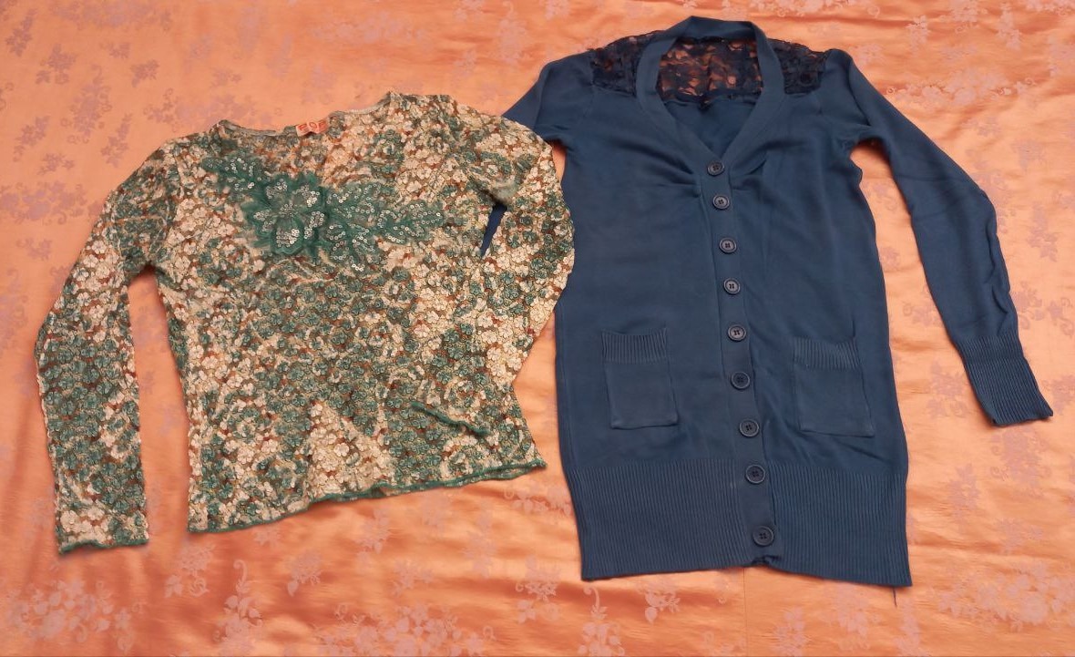 یک عدد بافت گپ و یک عدد بلوز