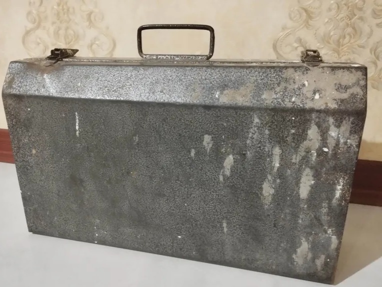 کیف فلزی کارکرده