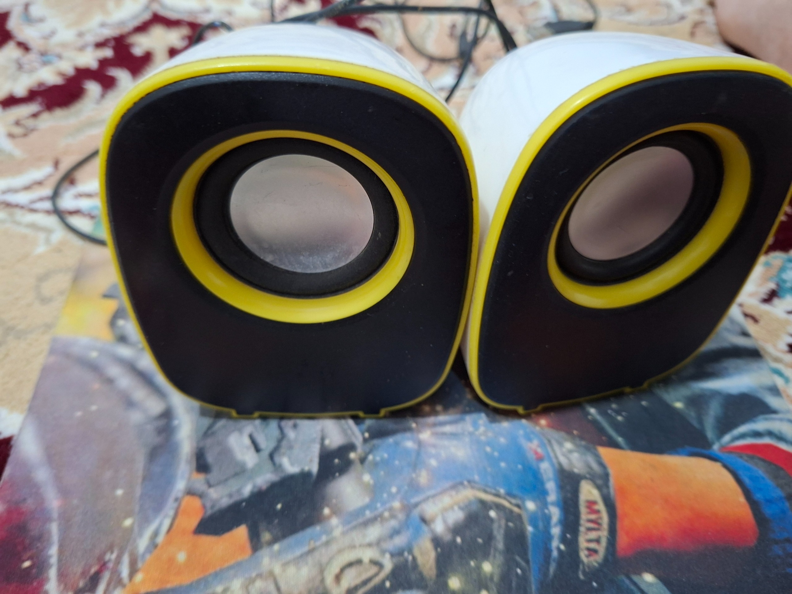 اسپیکر سیمی کامپیوتر