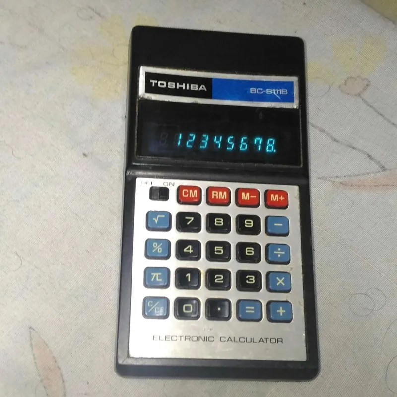 ماشین حساب قدیمی توشیبا