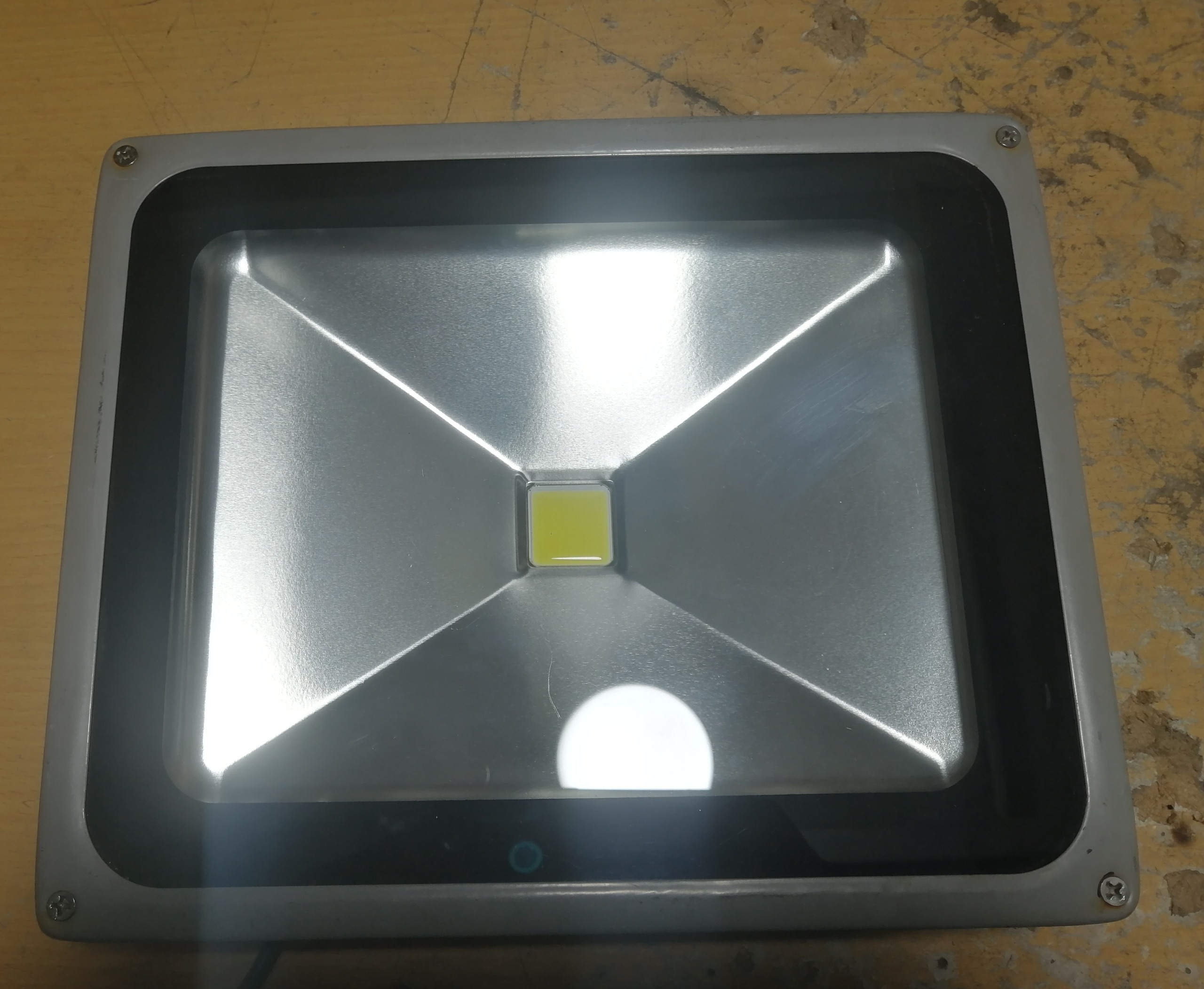 پروژکتور 50وات220ولت مهتابی