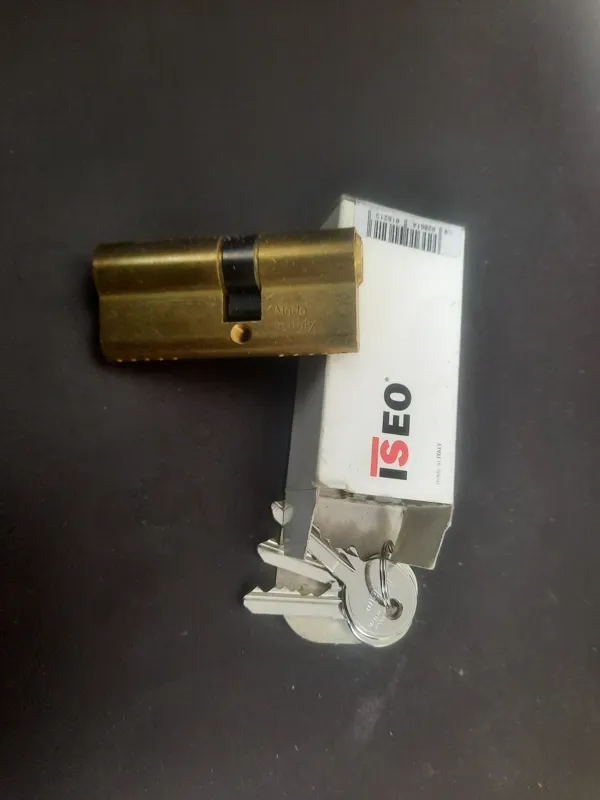 مغزی یا توپی قفل سوییچی ایزو ایتالیا اصل